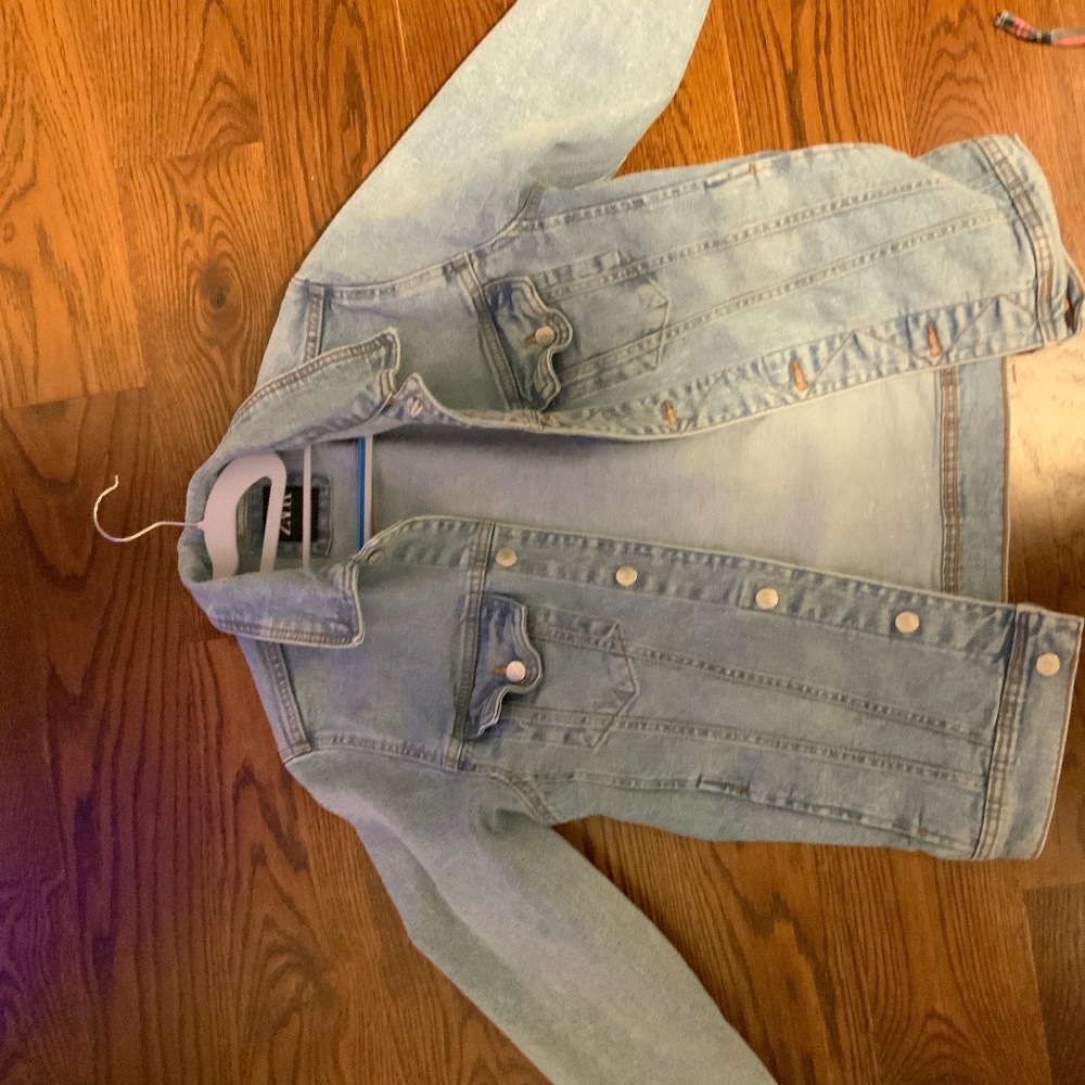 Men’s small jean jacket